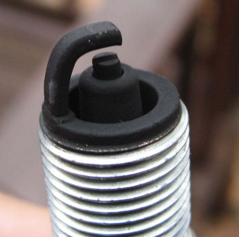 How to read a spark plug